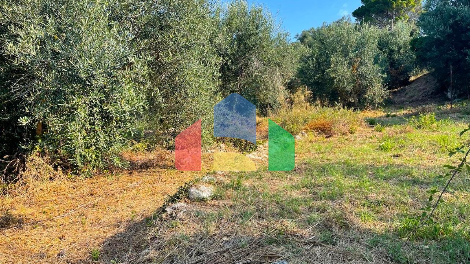 Продажа - Земельный участок 1047 m² на о. Корфу