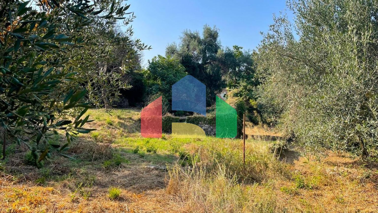 Продажа - Земельный участок 1047 m² на о. Корфу