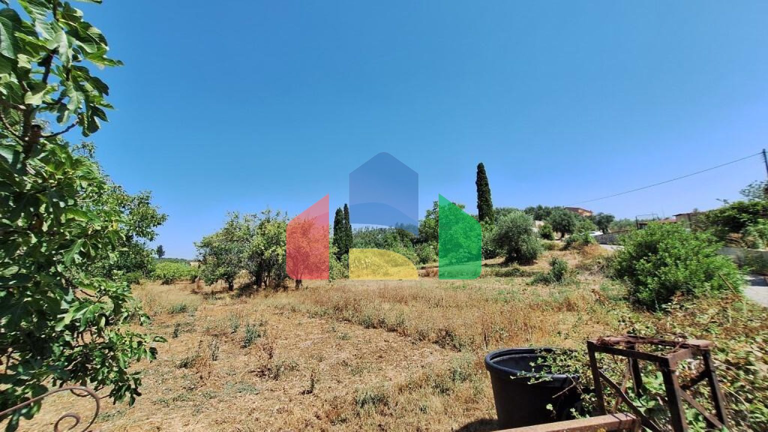 Продаж - Земельна ділянка 2500 m² на о. Корфу