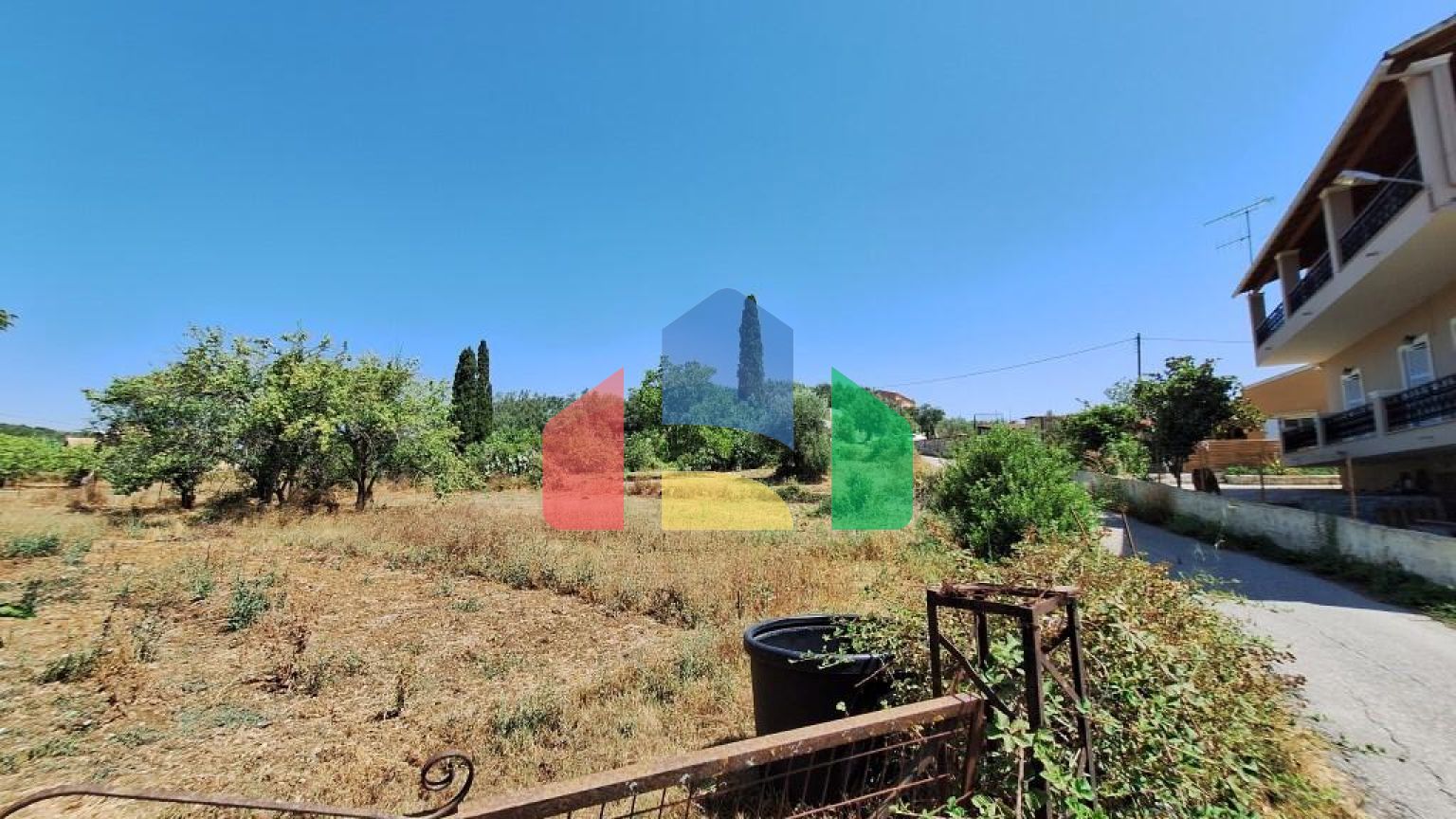 Продаж - Земельна ділянка 2500 m² на о. Корфу