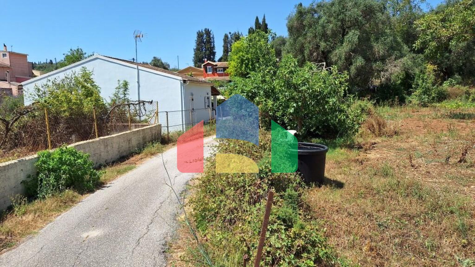 Продаж - Земельна ділянка 2500 m² на о. Корфу