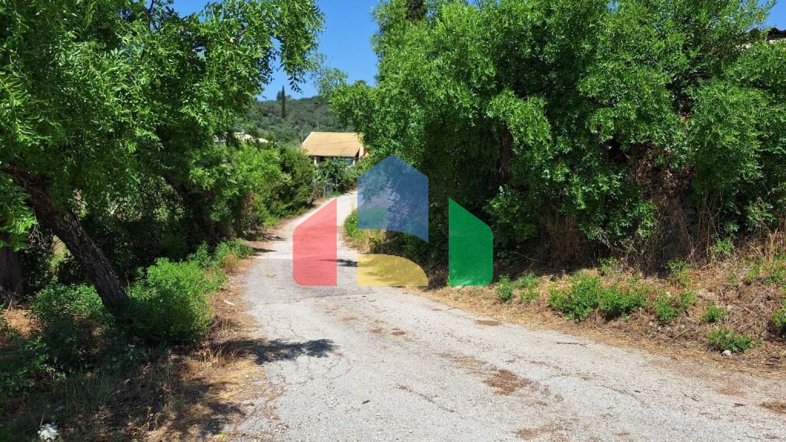 Продаж - Земельна ділянка 2500 m² на о. Корфу