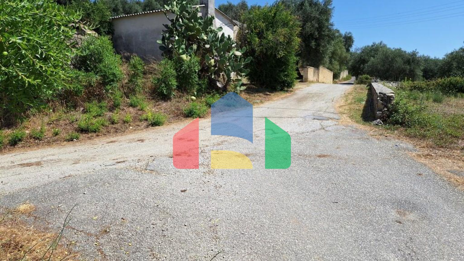 Продаж - Земельна ділянка 2500 m² на о. Корфу