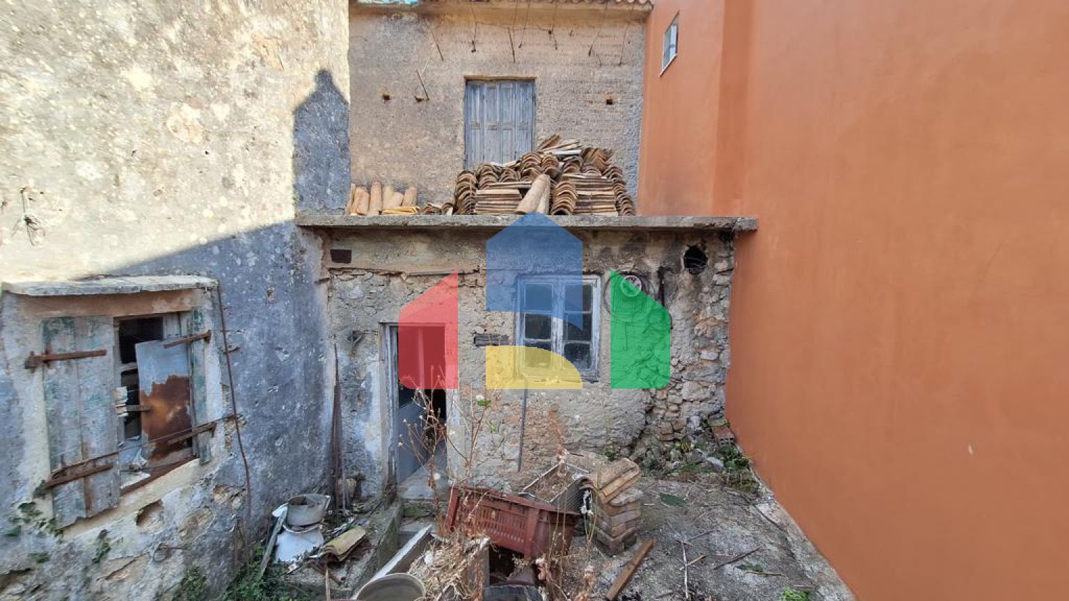 Продаж - Таунхаус 240 m² на о. Корфу