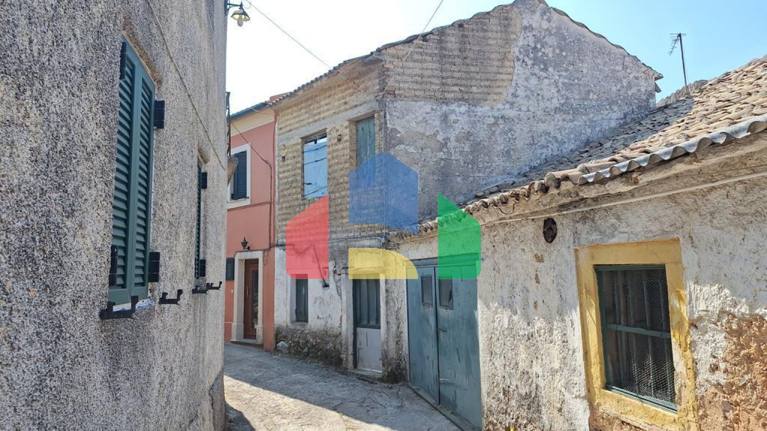 Продаж - Таунхаус 240 m² на о. Корфу