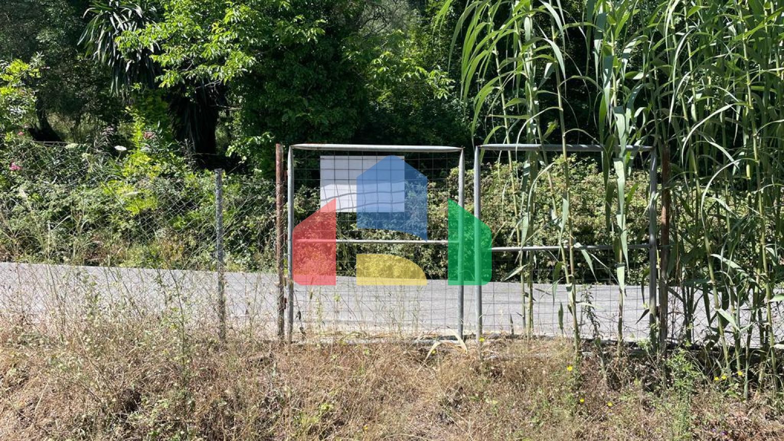 Продаж - Земельна ділянка 512 m² на о. Корфу