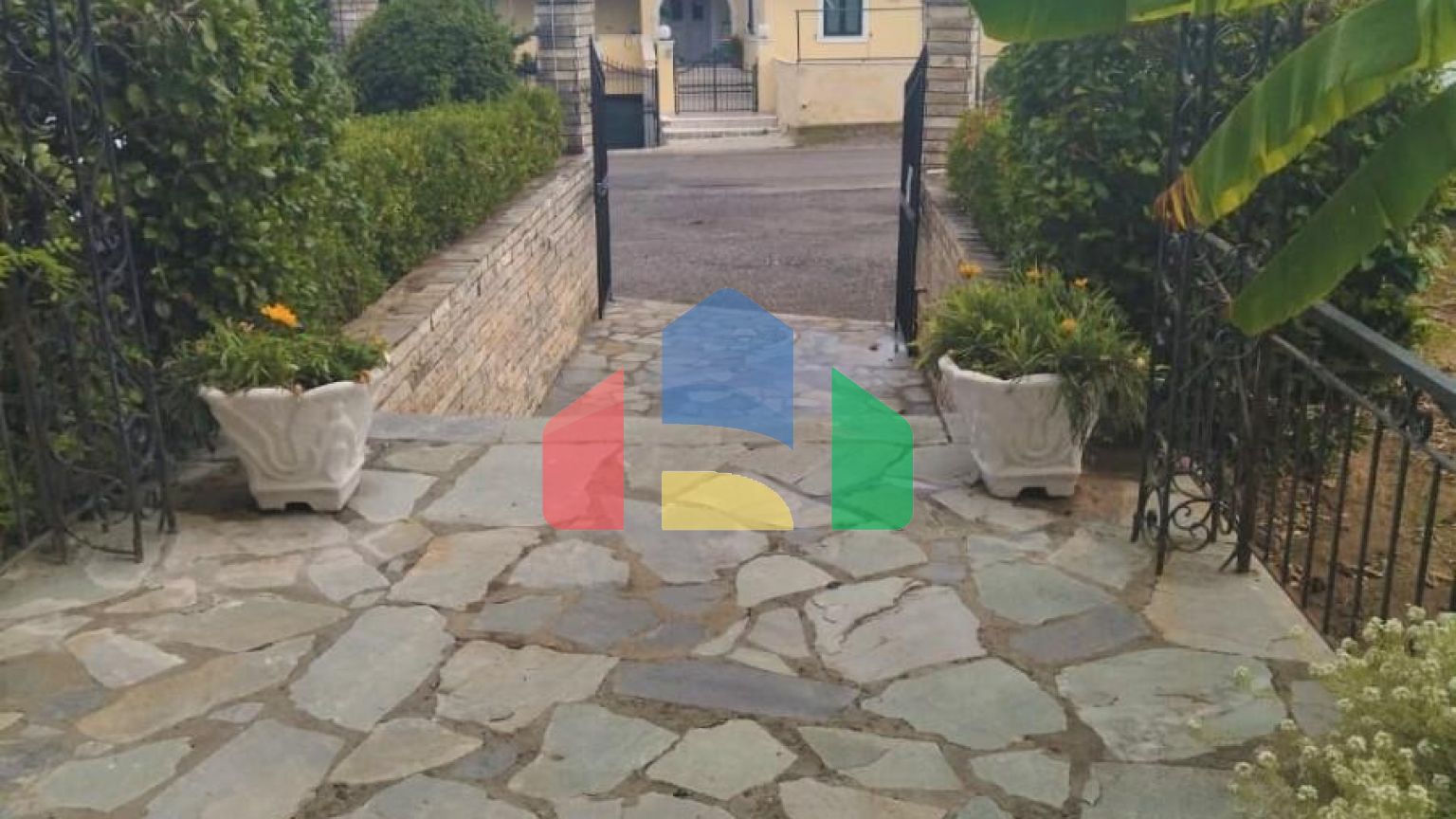 Продаж - Готель на о. Корфу