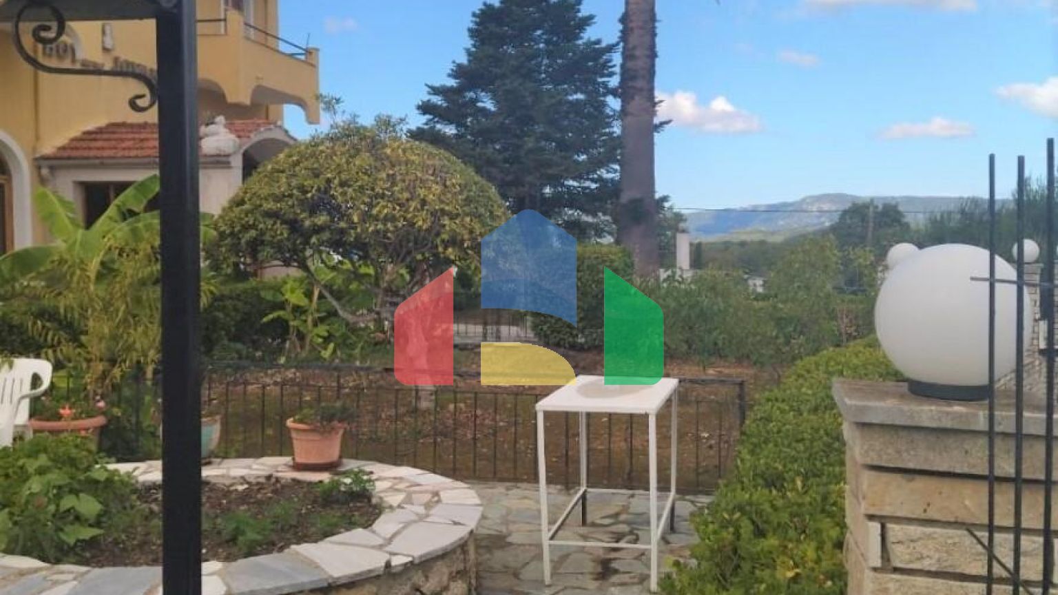 Продаж - Готель на о. Корфу