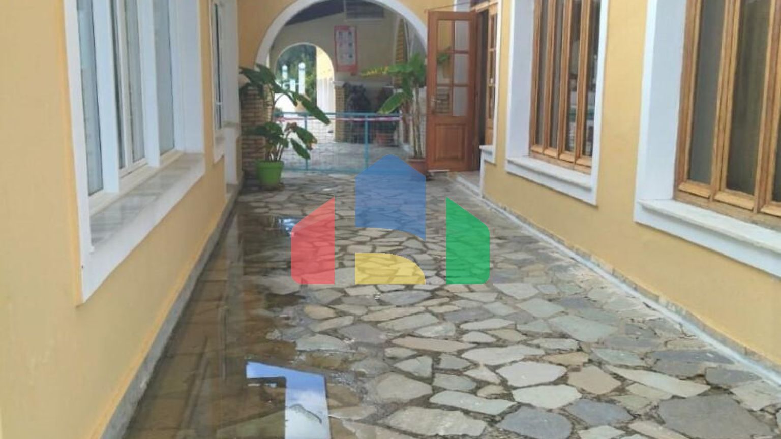 Продаж - Готель на о. Корфу