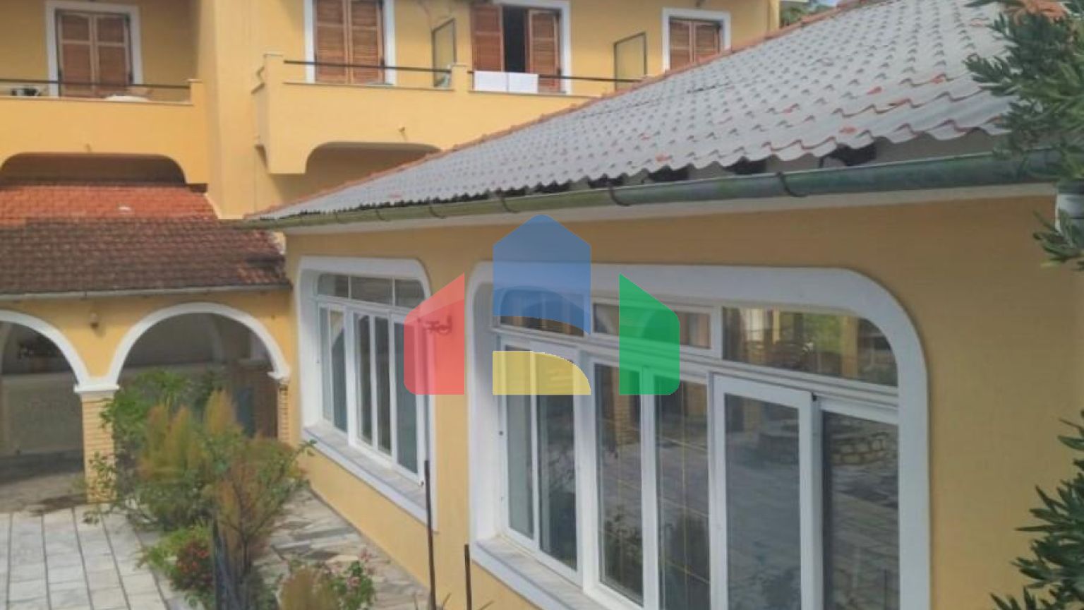 Продаж - Готель на о. Корфу