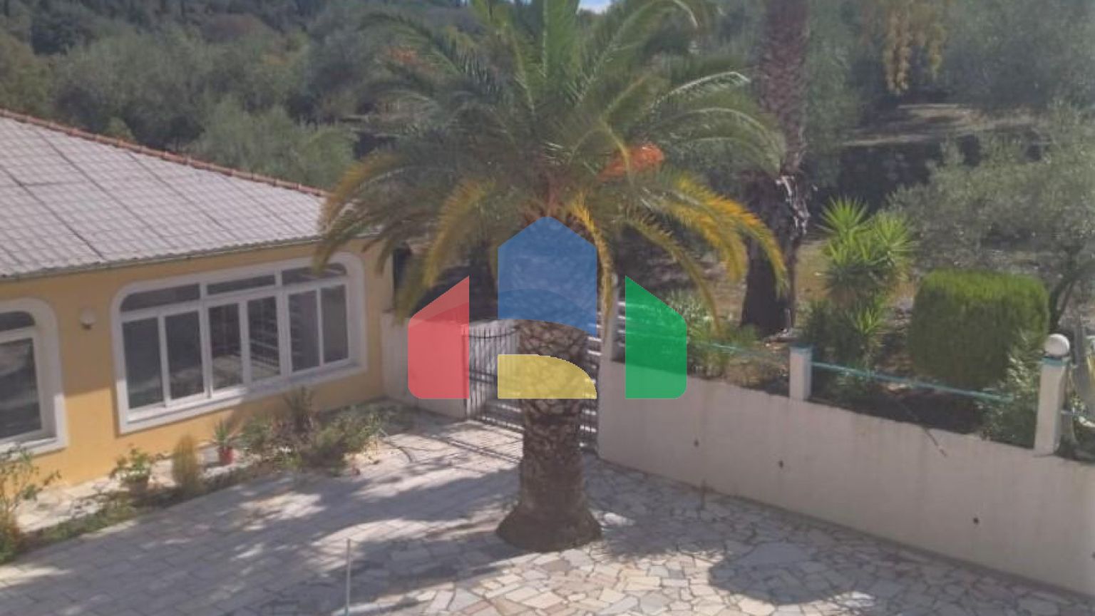 Продаж - Готель на о. Корфу