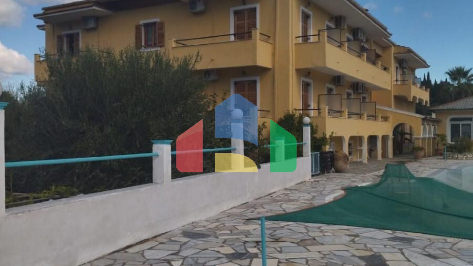 Продаж - Готель на о. Корфу