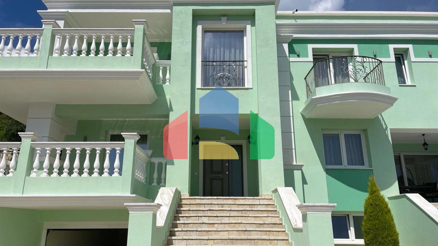 Продажа - Вилла 300 m² на о. Корфу