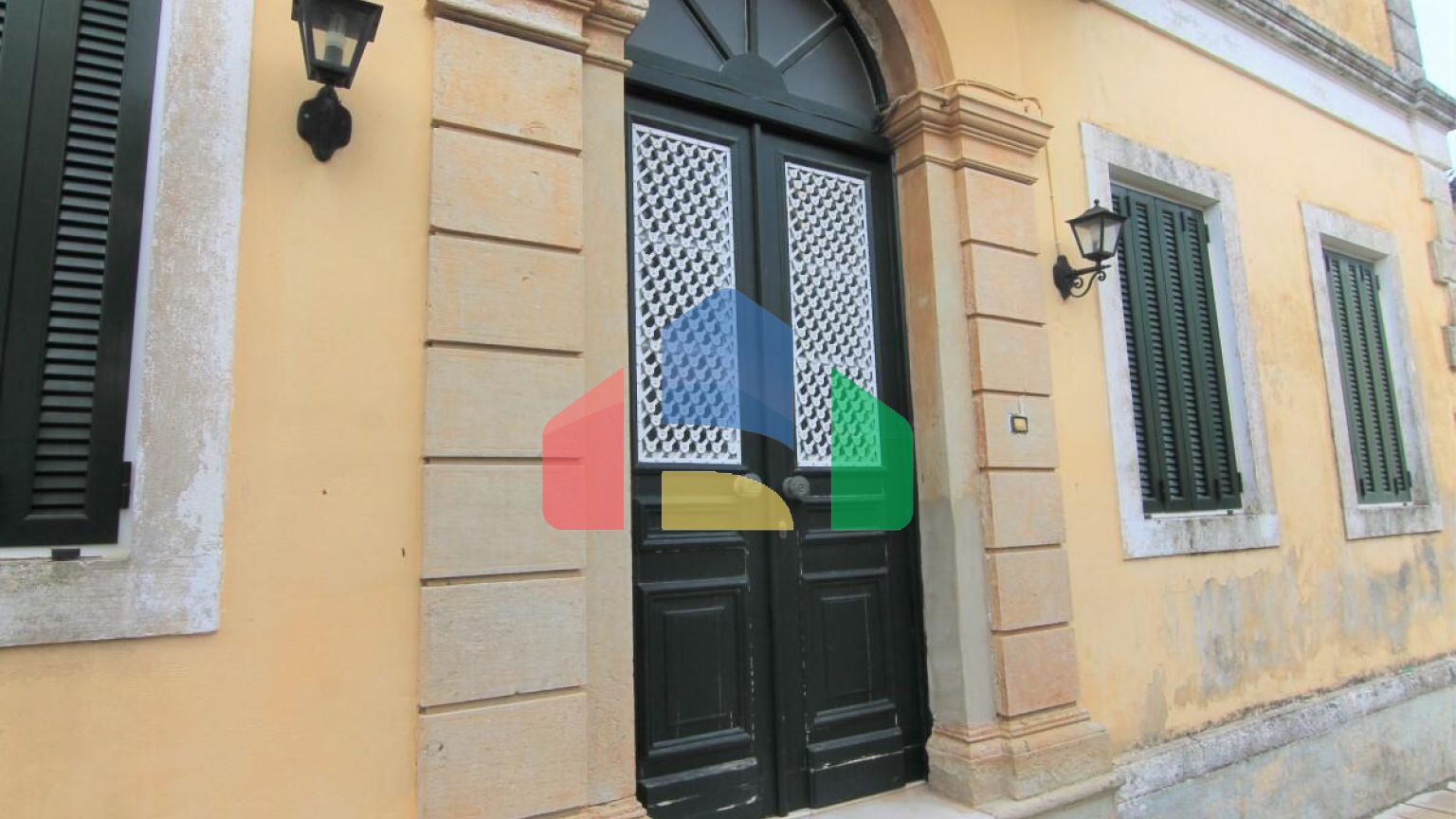 Продажа - Коттедж 240 m² на о. Корфу