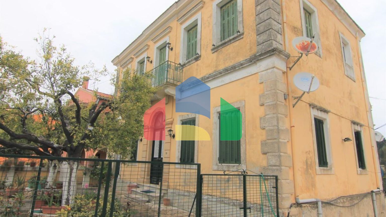 Продажа - Коттедж 240 m² на о. Корфу