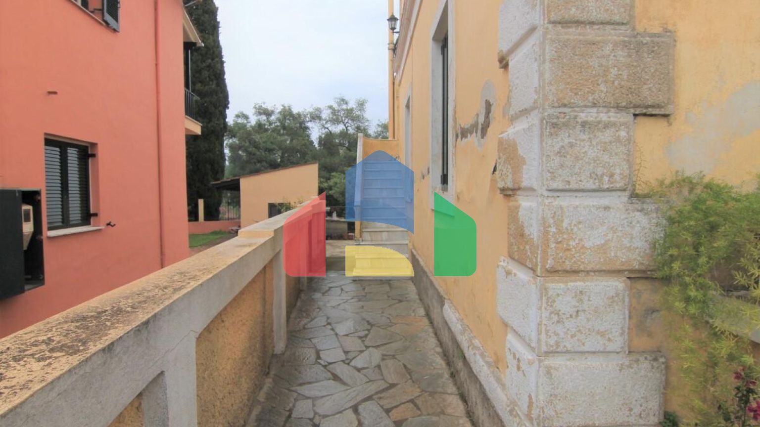 Продажа - Коттедж 240 m² на о. Корфу