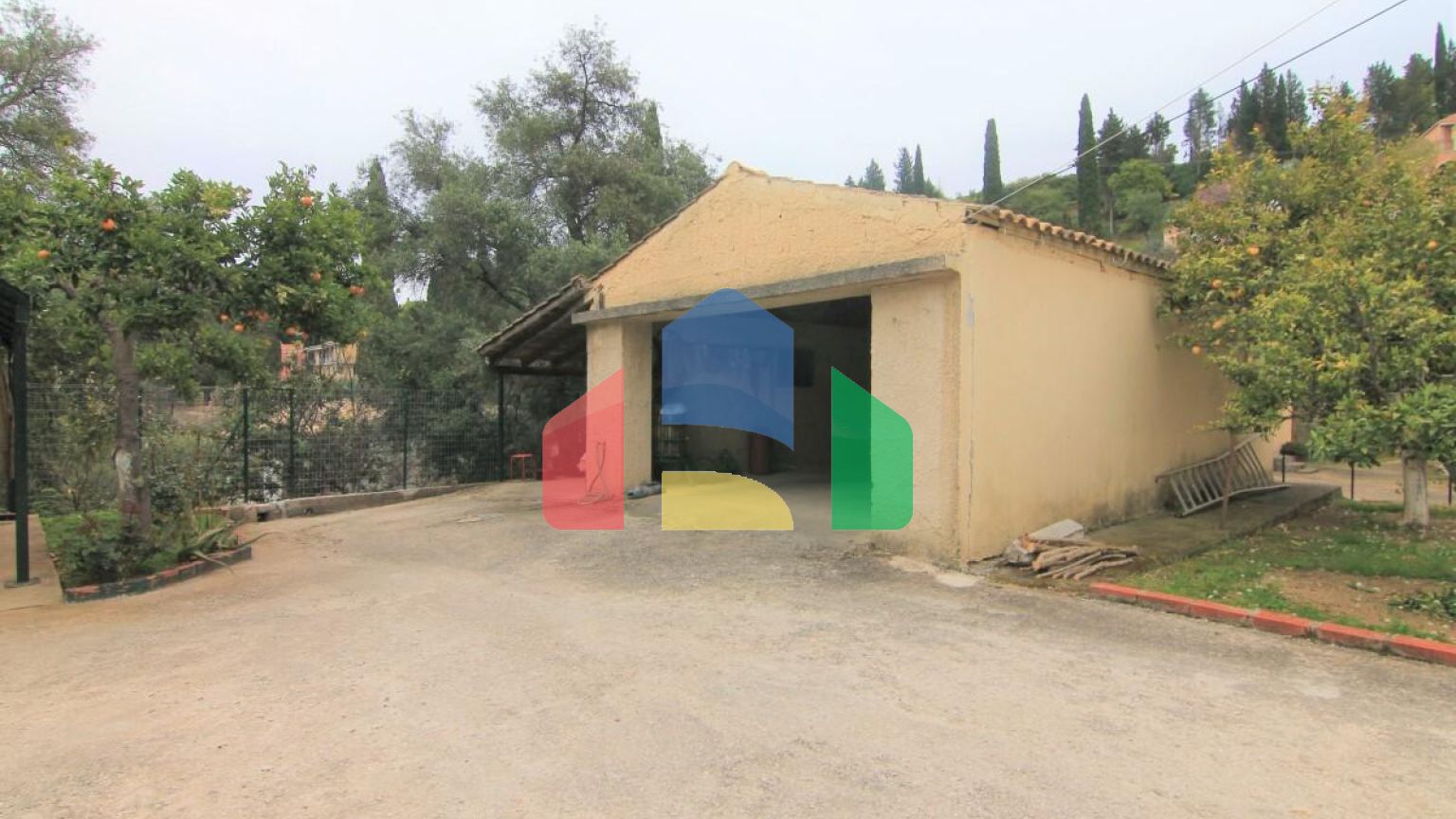 Продажа - Коттедж 240 m² на о. Корфу