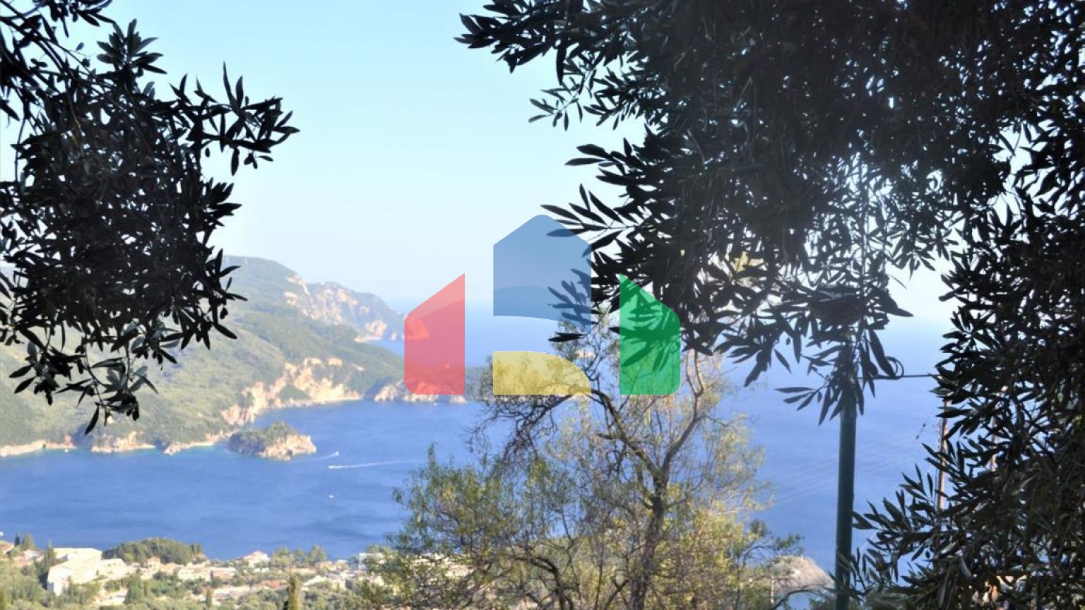 Продажа - Коттедж 210 m² на о. Корфу