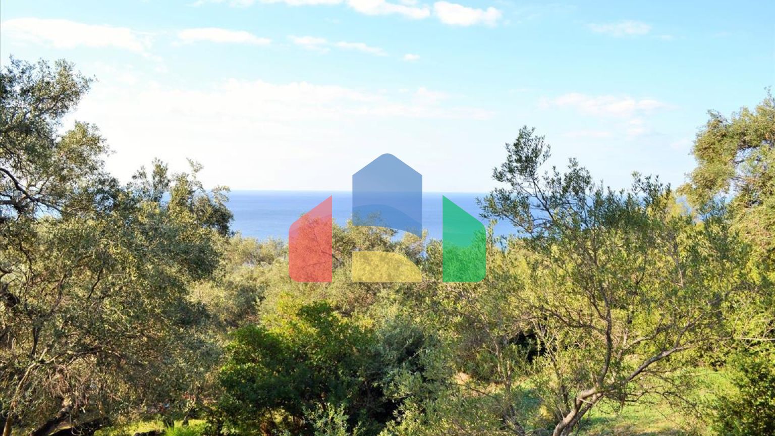 Продажа - Земельный участок 7606 m² на о. Корфу