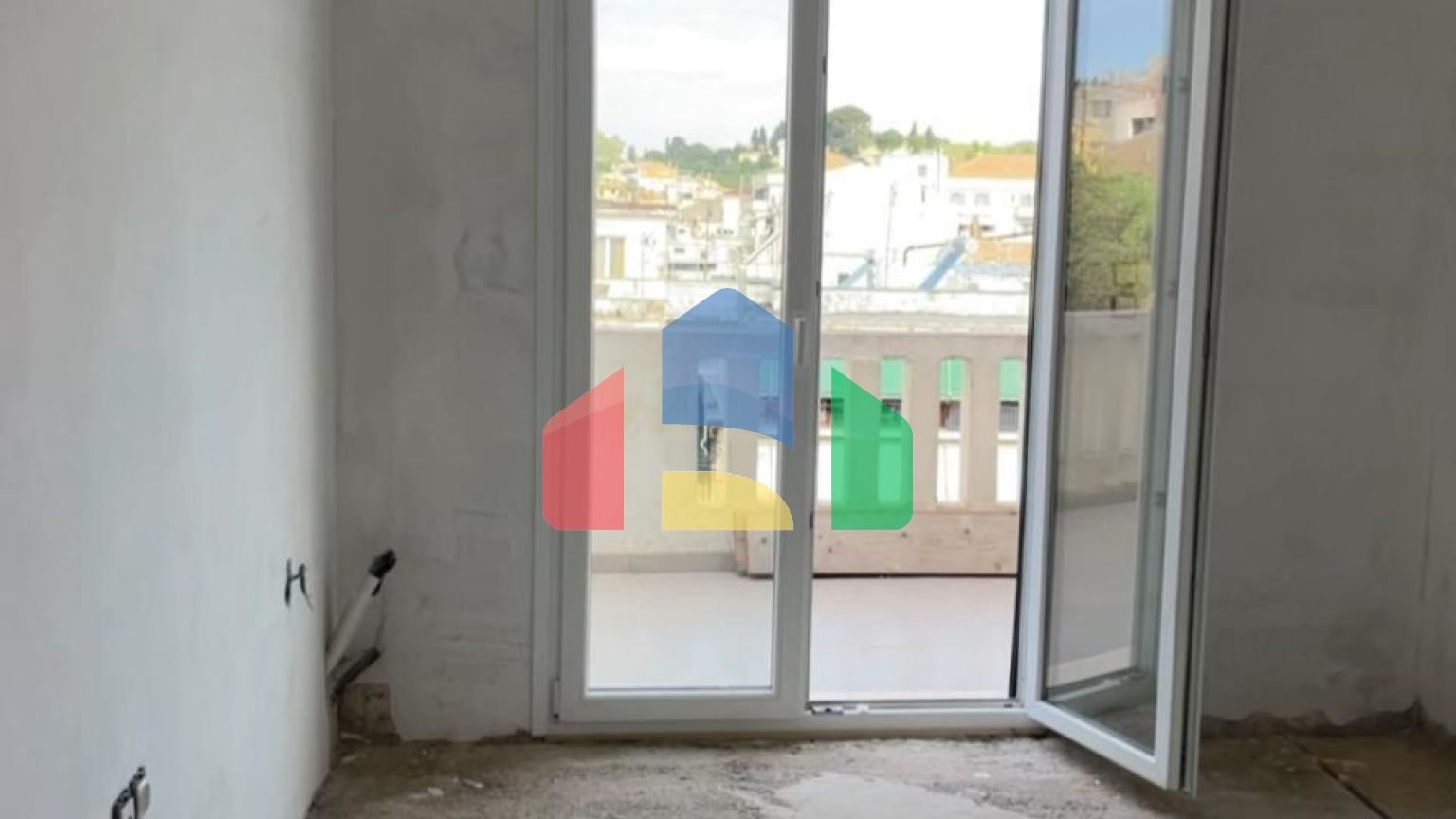 Продаж - Квартира 84 m² на о. Корфу