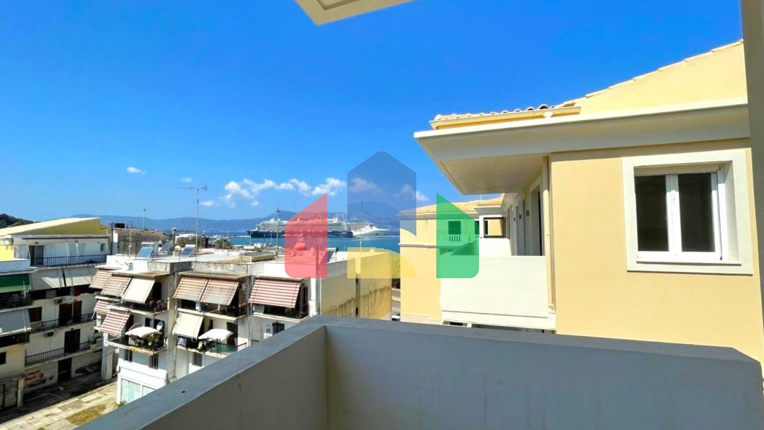 Продаж - Квартира 84 m² на о. Корфу