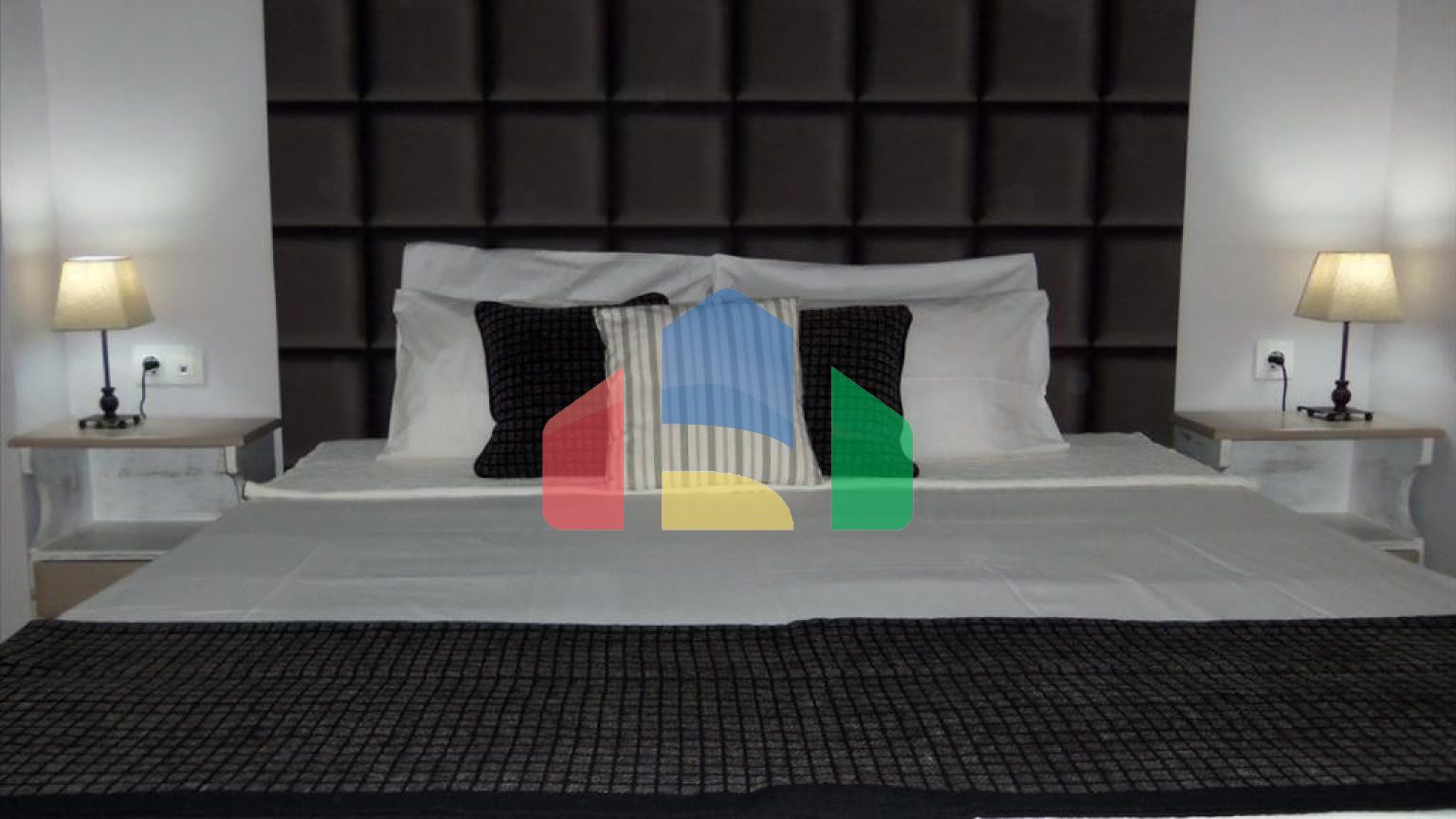 Продаж - Готель 997 m² на о. Корфу