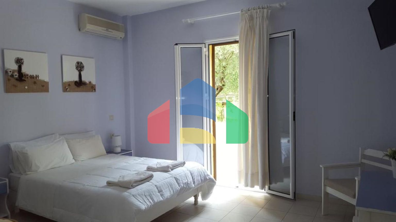 Продаж - Готель 997 m² на о. Корфу