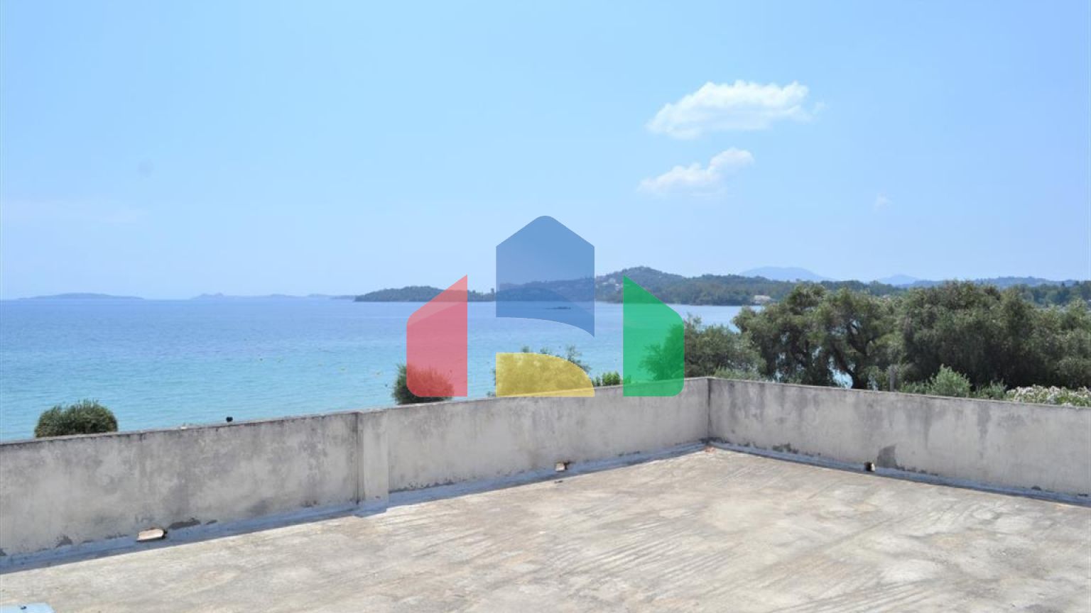 Продаж - Готель 997 m² на о. Корфу