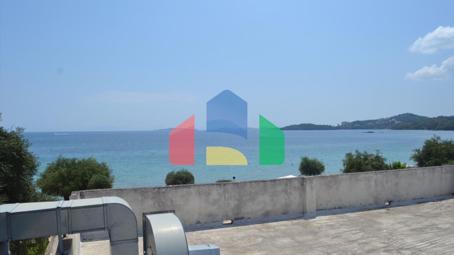 Продаж - Готель 997 m² на о. Корфу