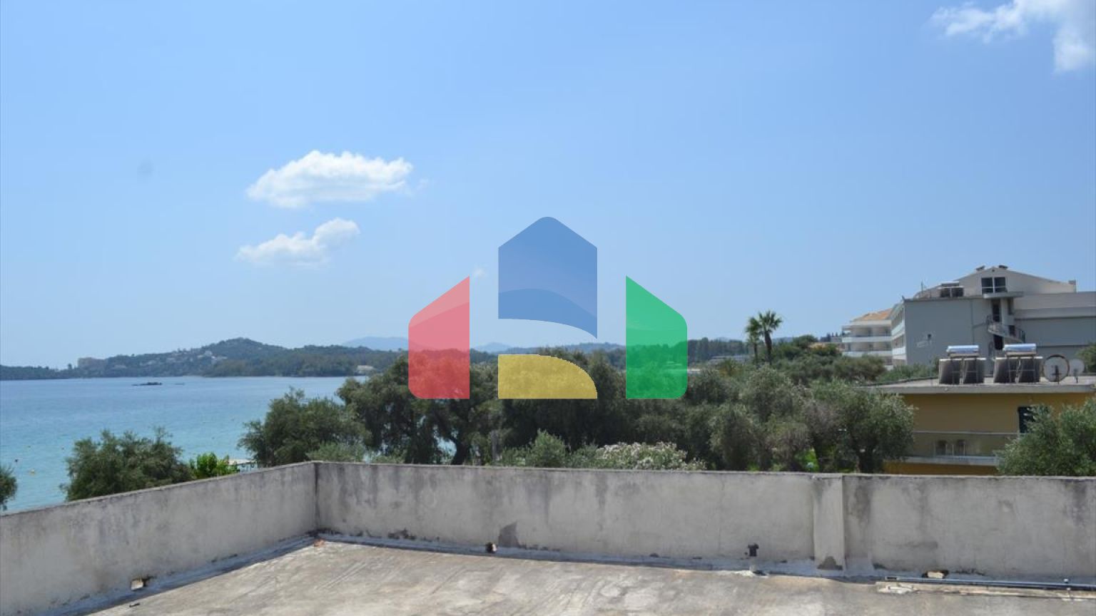 Продаж - Готель 997 m² на о. Корфу