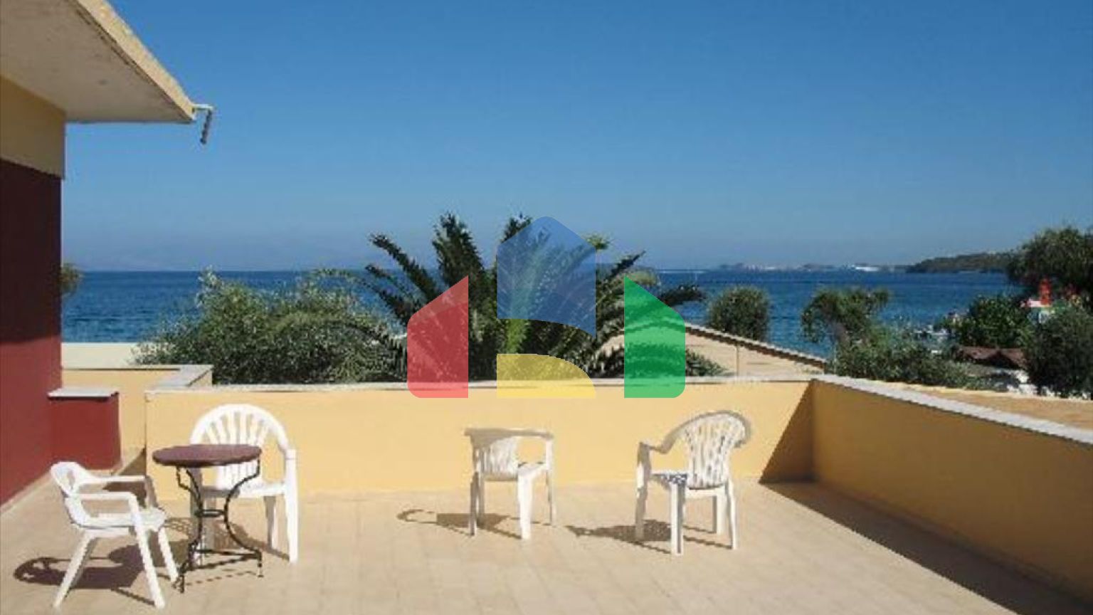 Продаж - Готель 997 m² на о. Корфу