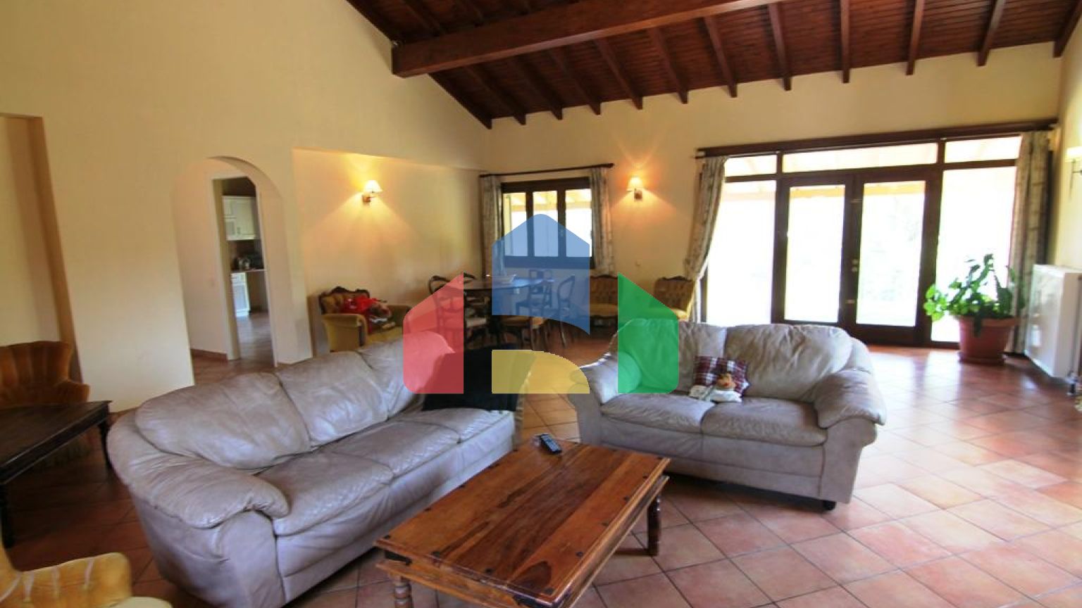 Продаж - Котедж 270 m² на о. Корфу