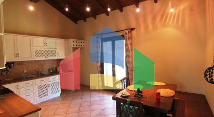 Продаж - Котедж 270 m² на о. Корфу