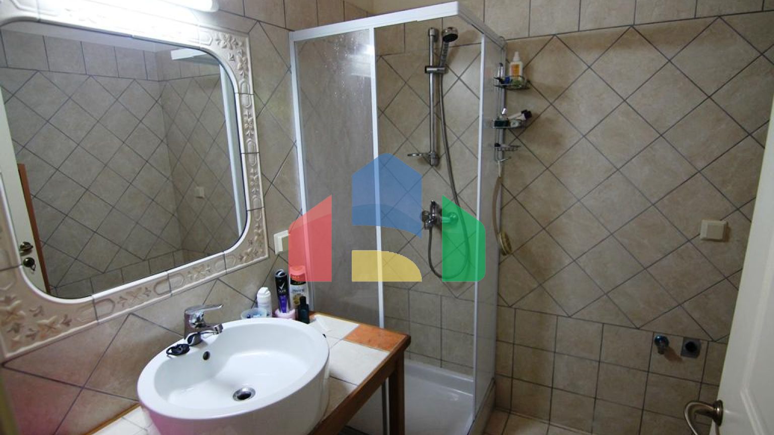 Продаж - Котедж 270 m² на о. Корфу