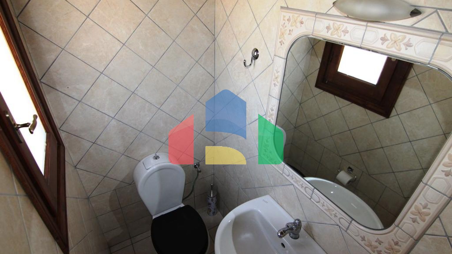 Продаж - Котедж 270 m² на о. Корфу