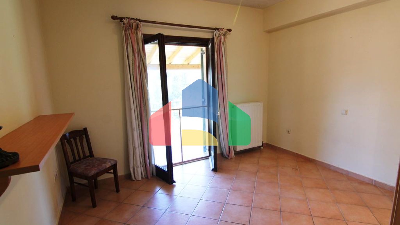 Продаж - Котедж 270 m² на о. Корфу