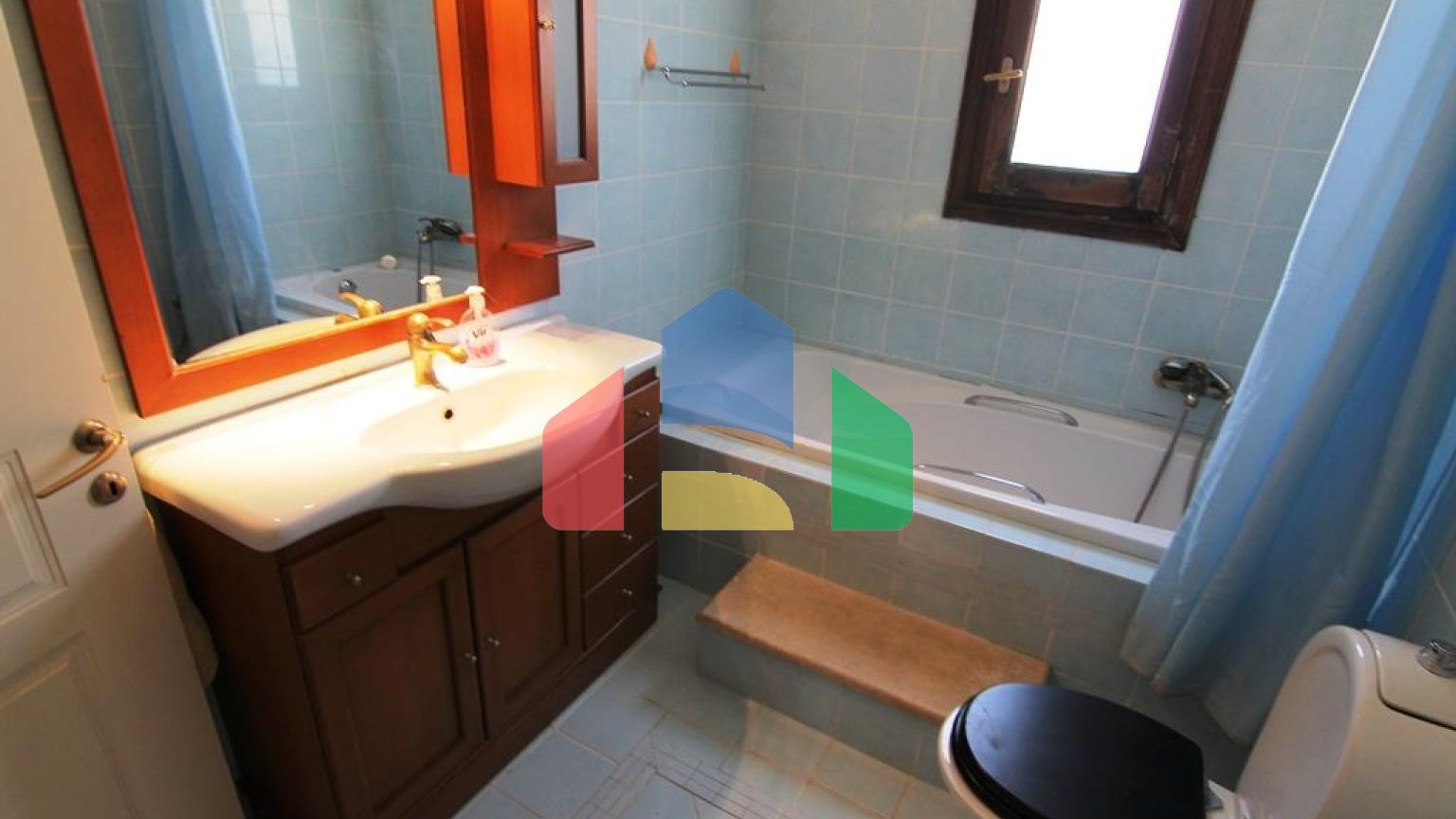 Продаж - Котедж 270 m² на о. Корфу