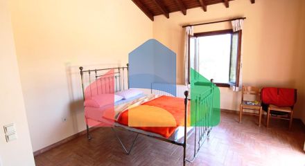 Продаж - Котедж 270 m² на о. Корфу