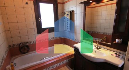 Продаж - Котедж 270 m² на о. Корфу