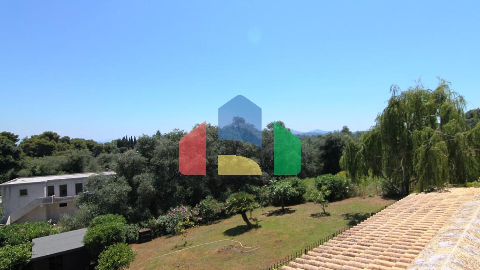 Продаж - Котедж 270 m² на о. Корфу