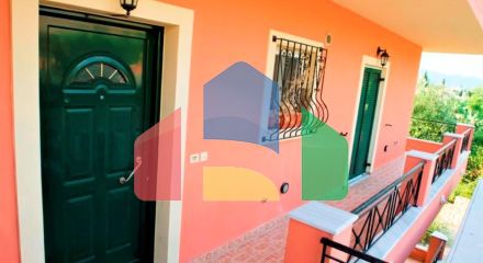 Продаж - Котедж 300 m² на о. Корфу