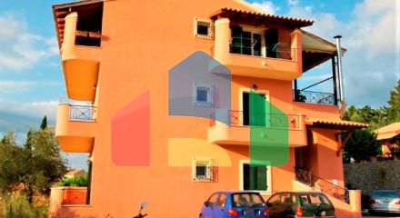 Продаж - Котедж 300 m² на о. Корфу