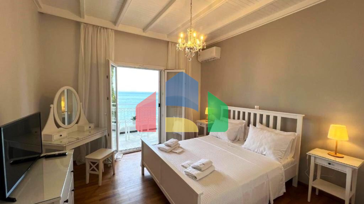 Продажа - Коттедж 209 m² на о. Корфу