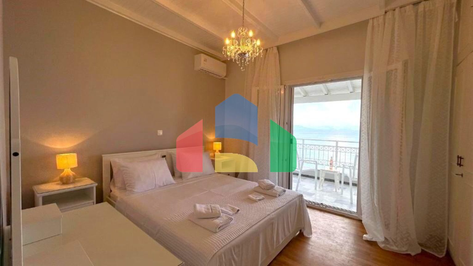 Продажа - Коттедж 209 m² на о. Корфу