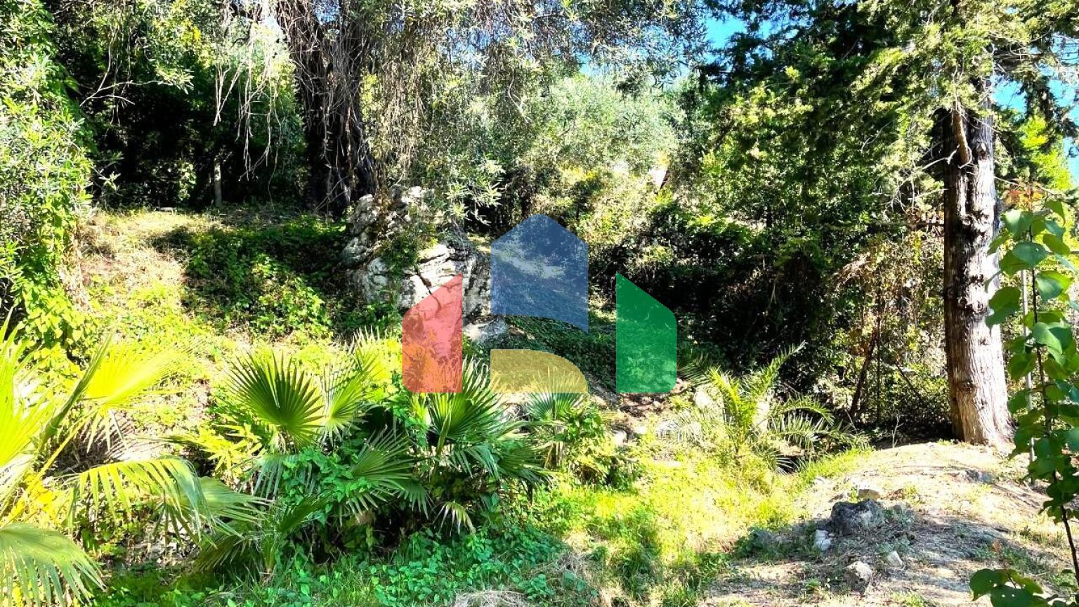 Продажа - Коттедж 209 m² на о. Корфу