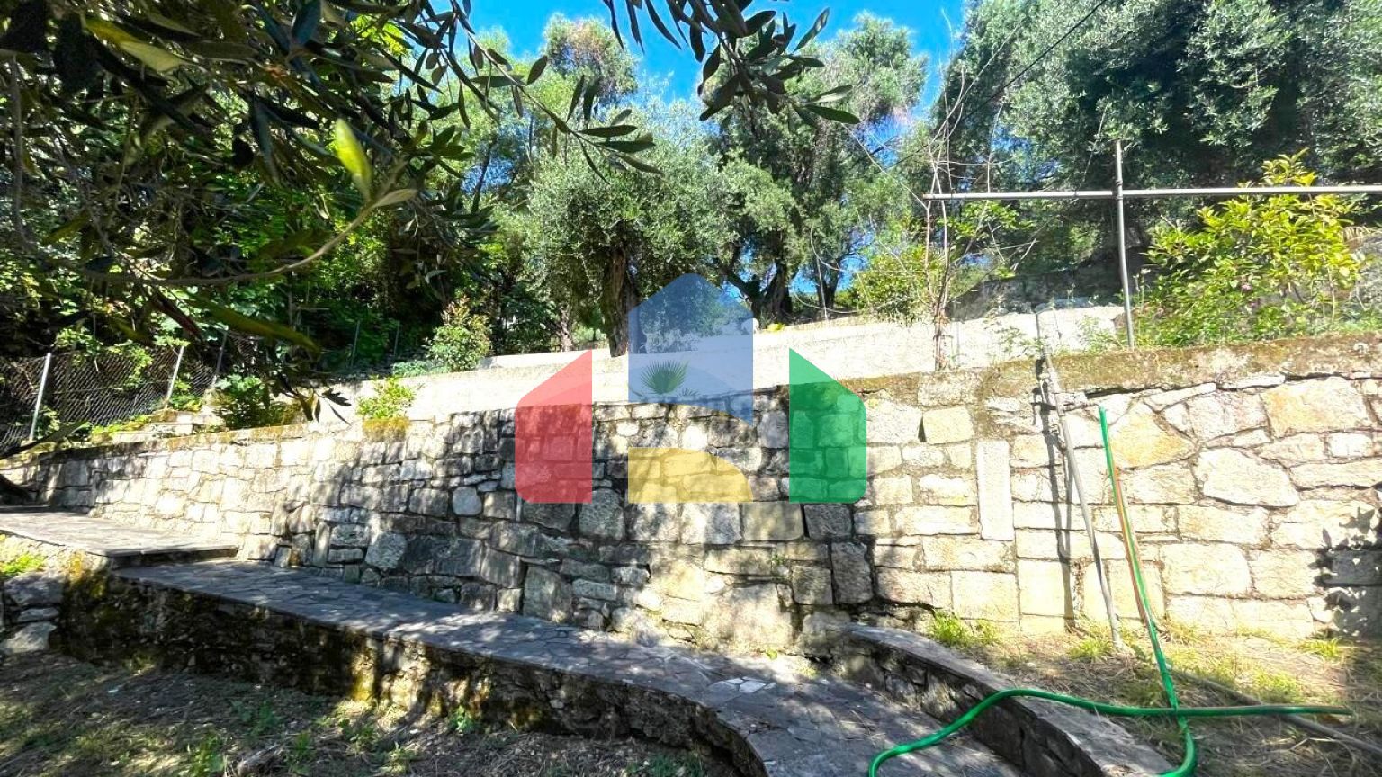 Продажа - Коттедж 209 m² на о. Корфу