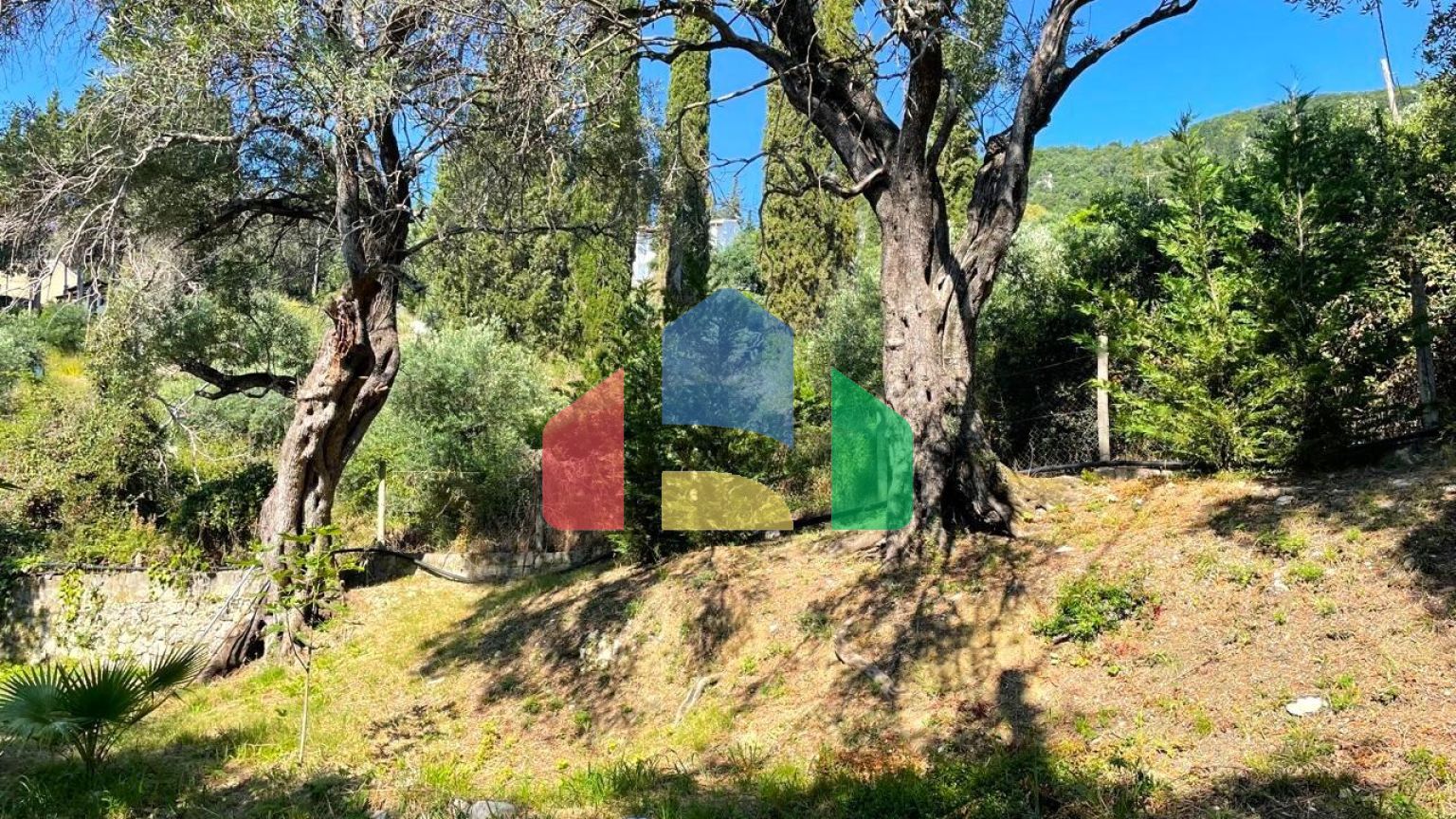 Продажа - Коттедж 209 m² на о. Корфу