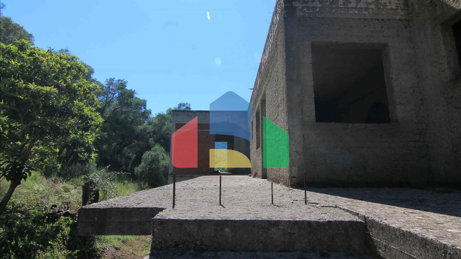 Продаж - Готель 480 m² на о. Корфу