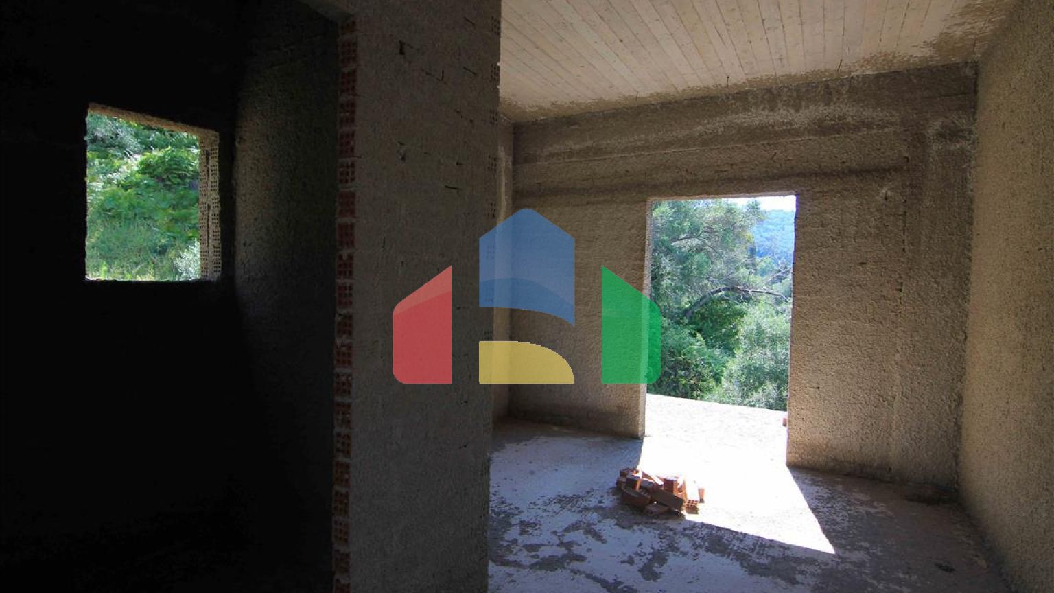 Продаж - Готель 480 m² на о. Корфу