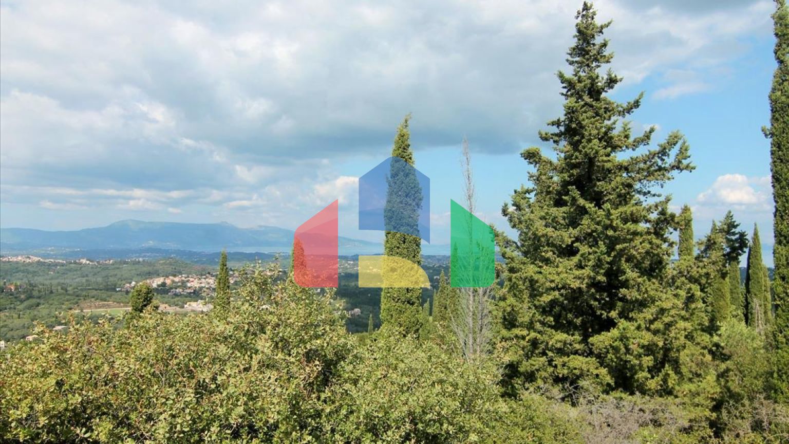 Продажа - Земельный участок 3800 m² на о. Корфу